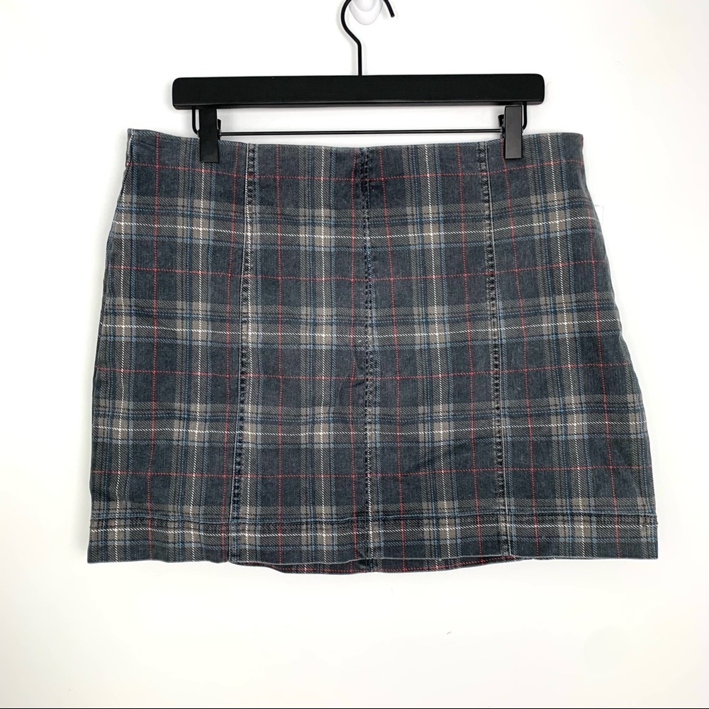 NEW Tinseltown Size 12/13/14 Plaid Gray Red Checked Mini Skirt, Unlined